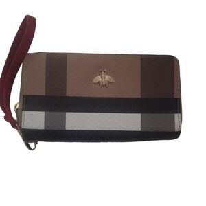 Nwot super cute fashion wallet